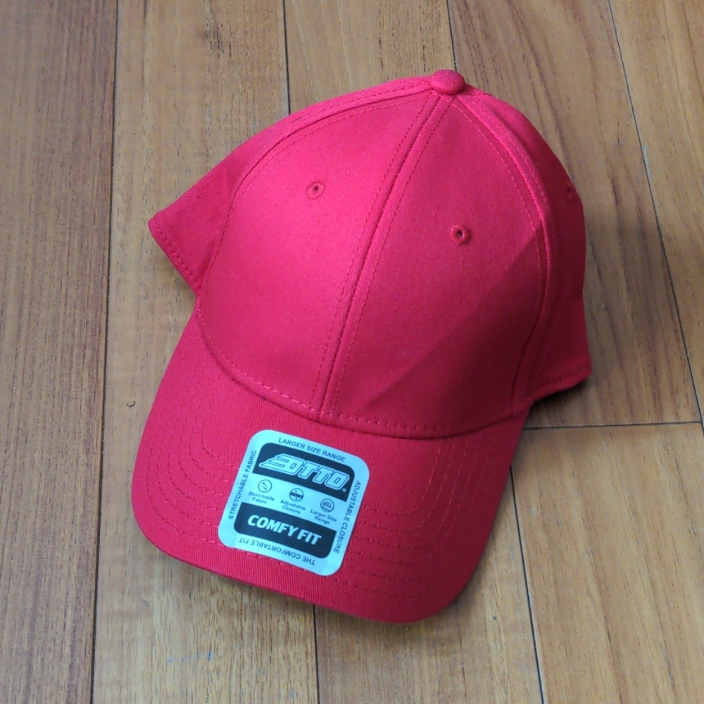 NWT red 🧢 cap